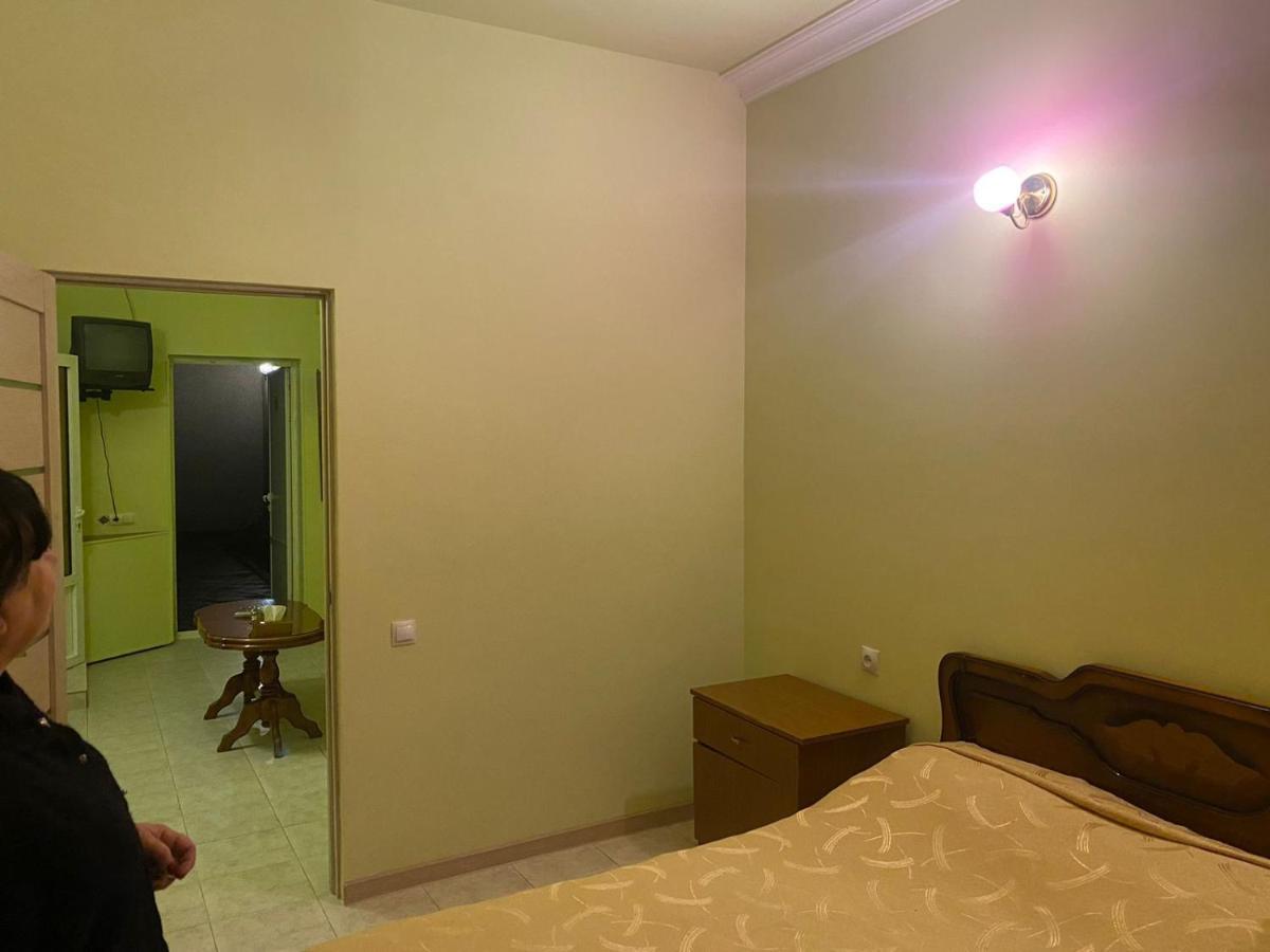 Green House P'arak'ar Luaran gambar